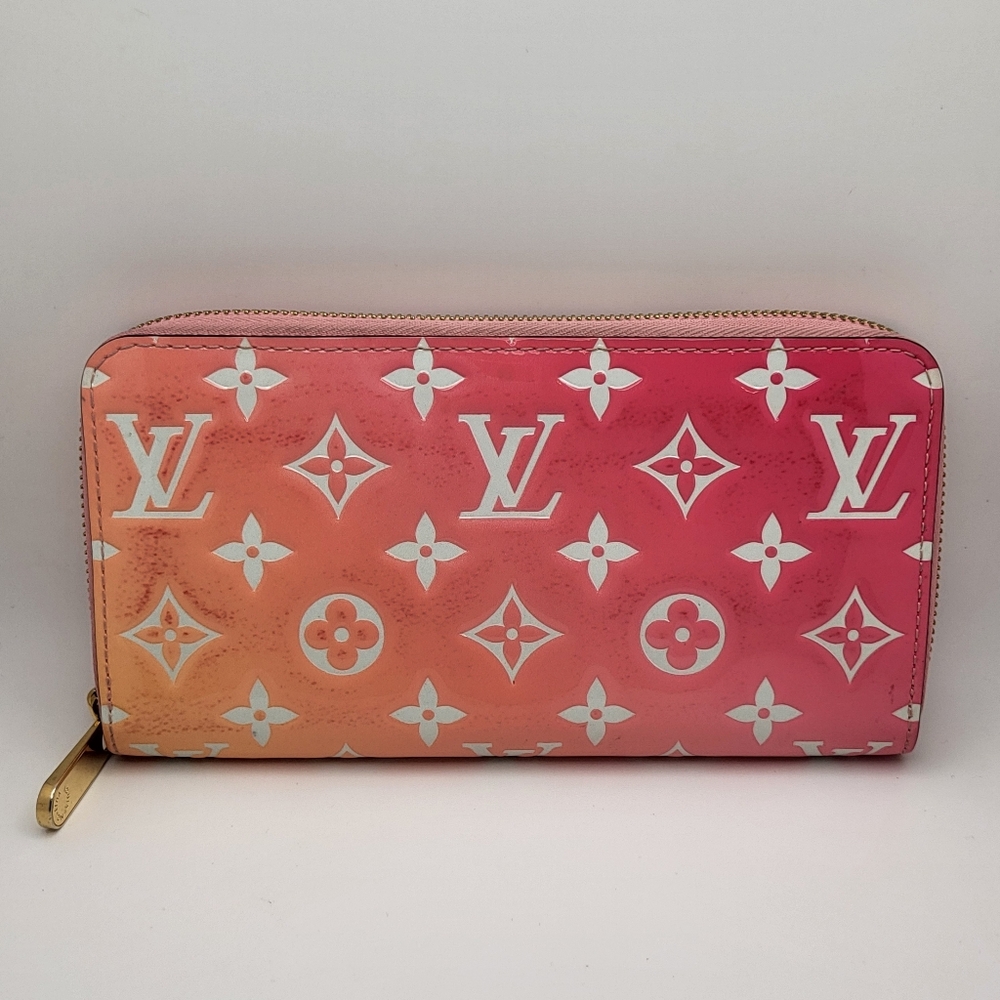 Louis Vuitton LV Sunrise Monogram Vernis Valentines Day Zip Long Wallet